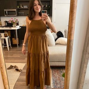 [NWT] Bronze tiered maxi dress with tie back